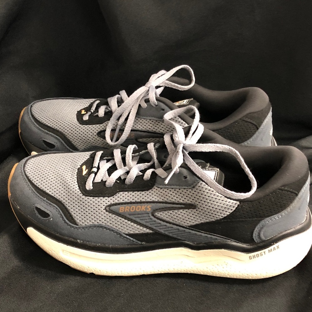 Brand New Brooks Ghost Max Men's Shoes Sz 10